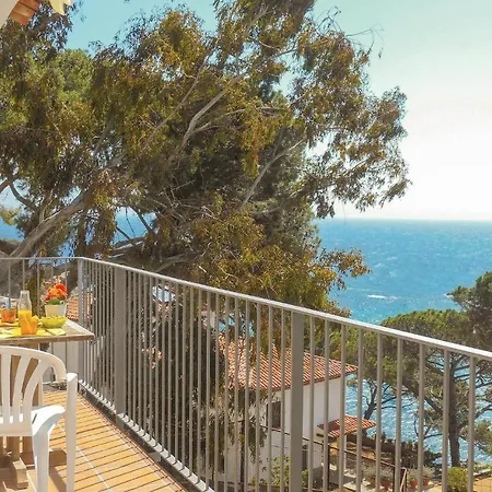 2 Bedroom Amazing In Apartamento